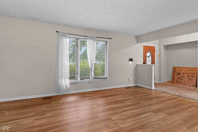 621 Pioneer Drive, Indianapolis, IN 46217