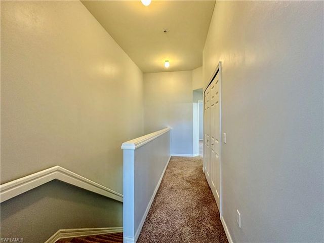 1164 Oxford LN 29, Naples, FL 34105