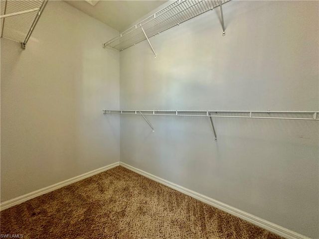 1164 Oxford LN 29, Naples, FL 34105