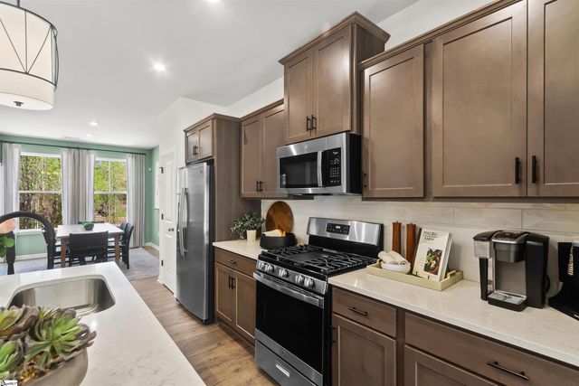 16 Broad River Way, Greenville, SC 29607