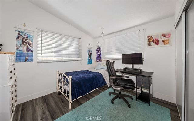 26960 26960 14Th st, Highland, CA 92346