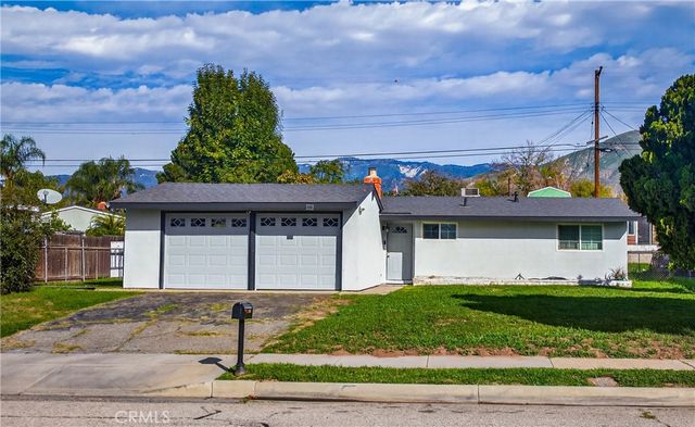 26960 26960 14Th st, Highland, CA 92346