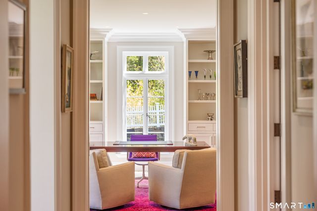 24 Llewellyn Drive, New Canaan, CT 06840