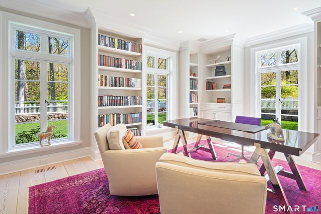 24 Llewellyn Drive, New Canaan, CT 06840