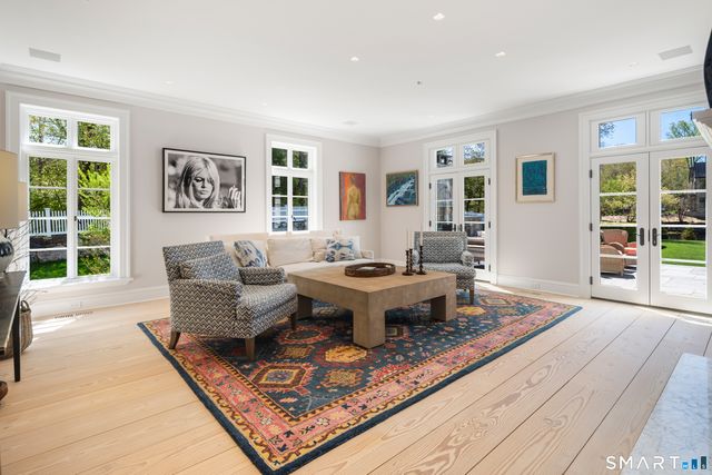 24 Llewellyn Drive, New Canaan, CT 06840