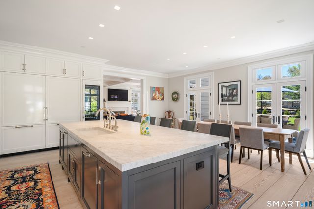 24 Llewellyn Drive, New Canaan, CT 06840