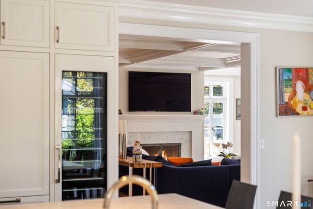24 Llewellyn Drive, New Canaan, CT 06840