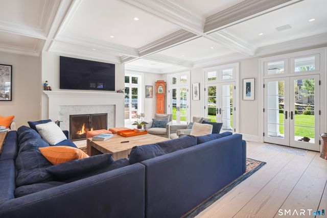 24 Llewellyn Drive, New Canaan, CT 06840