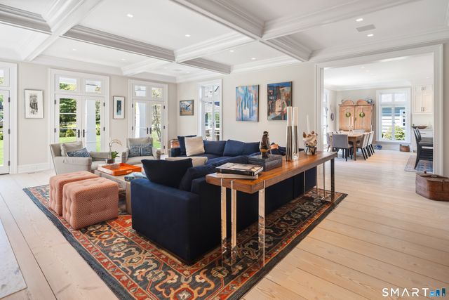 24 Llewellyn Drive, New Canaan, CT 06840