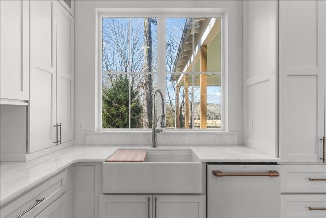 13318 Birchwood Pike, Harrison, TN 37341