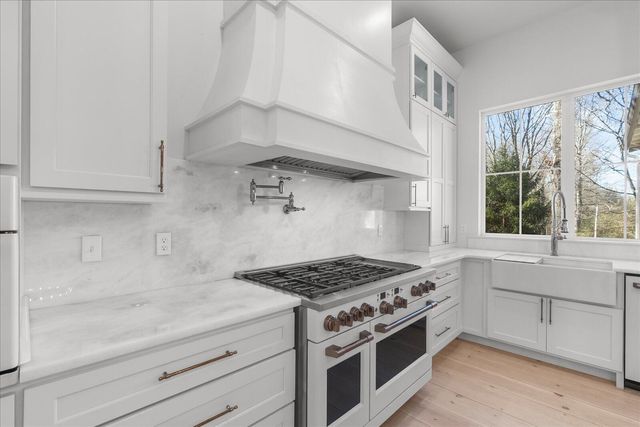 13318 Birchwood Pike, Harrison, TN 37341