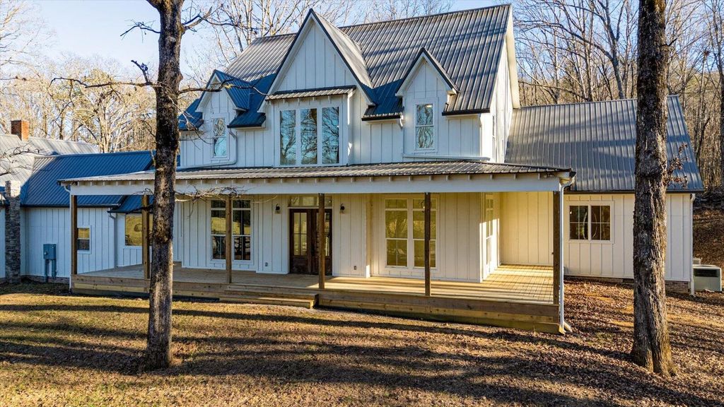 13318 Birchwood Pike, Harrison, TN 37341