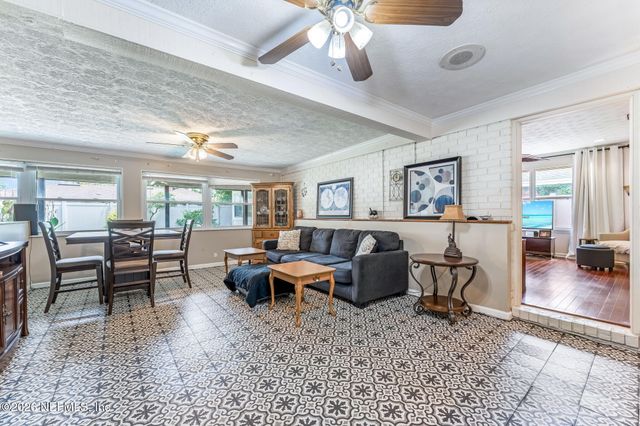 7307 MAPLE TREE Drive, Jacksonville, FL 32277