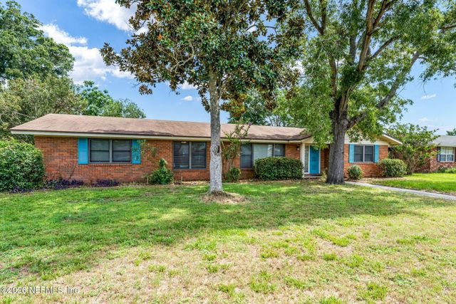 7307 MAPLE TREE Drive, Jacksonville, FL 32277