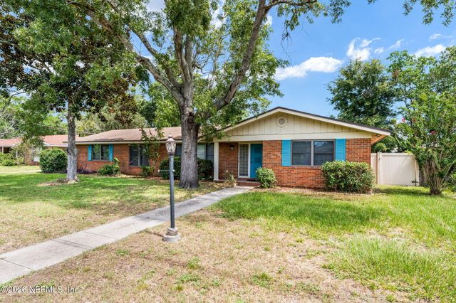 7307 MAPLE TREE Drive, Jacksonville, FL 32277
