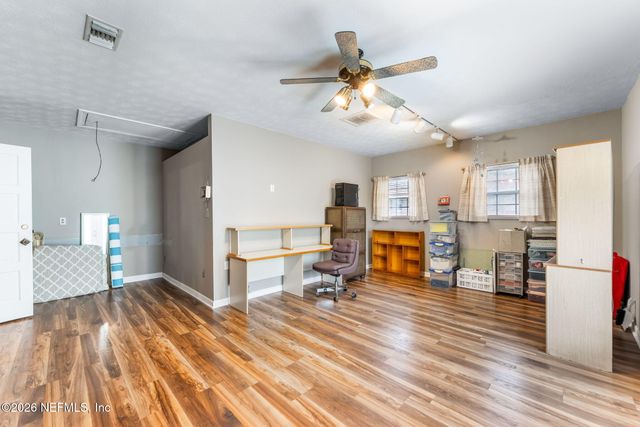 7307 MAPLE TREE Drive, Jacksonville, FL 32277