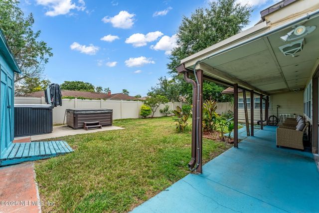 7307 MAPLE TREE Drive, Jacksonville, FL 32277