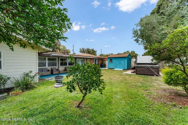 7307 MAPLE TREE Drive, Jacksonville, FL 32277