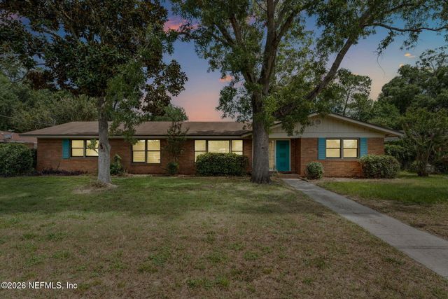 7307 MAPLE TREE Drive, Jacksonville, FL 32277