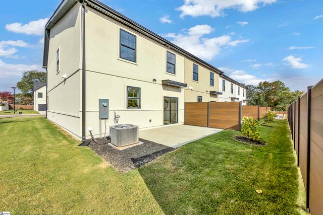 2 Taverly Drive, Greenville, SC 29605