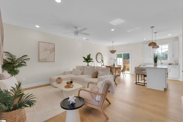 2 Taverly Drive, Greenville, SC 29605