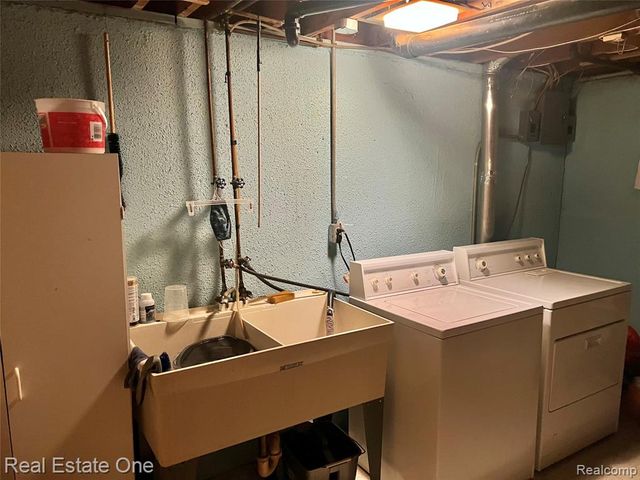 31773 Ivy Lane Lane 113, Warren, MI 48093