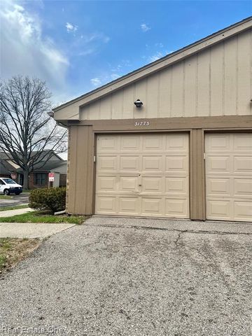 31773 Ivy Lane Lane 113, Warren, MI 48093