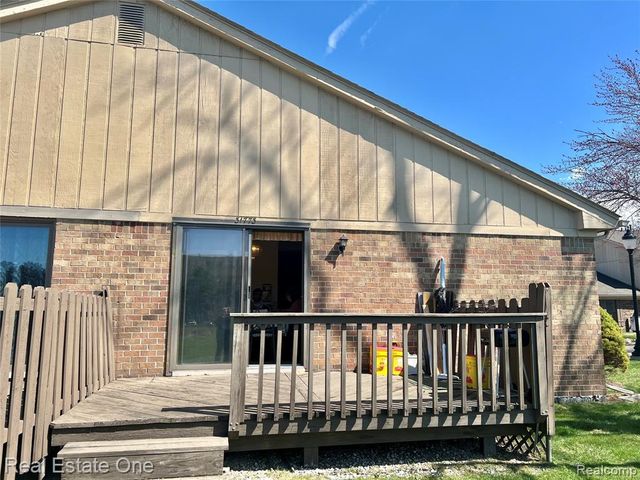 31773 Ivy Lane Lane 113, Warren, MI 48093