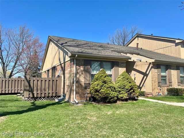 31773 Ivy Lane Lane 113, Warren, MI 48093