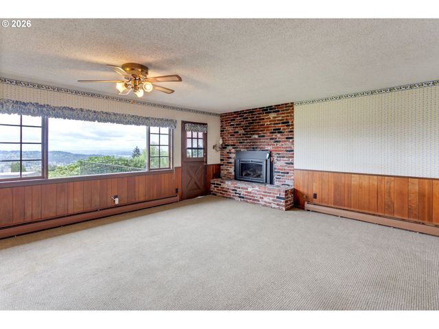 813 SKYLAND Dr, Lake Oswego, OR 97034