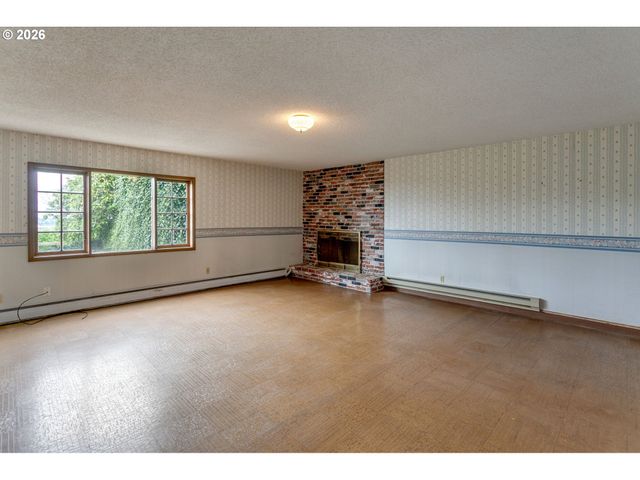 813 SKYLAND Dr, Lake Oswego, OR 97034