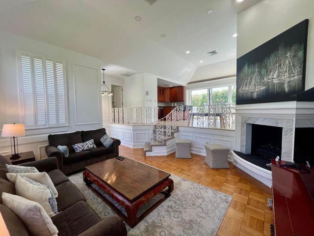 115 Dolphin Road, Ocean Ridge, FL 33435