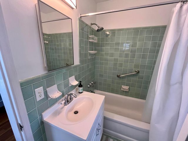 115 Dolphin Road, Ocean Ridge, FL 33435