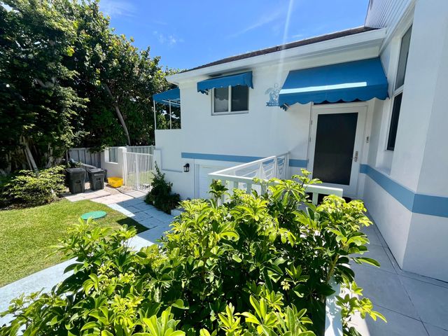 115 Dolphin Road, Ocean Ridge, FL 33435