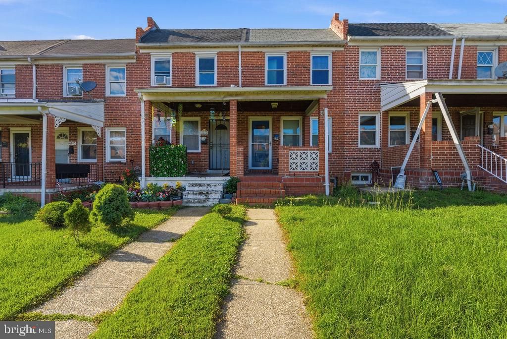 Image 3 of property listing at 6814 GOUGH ST, Baltimore, MD 21224