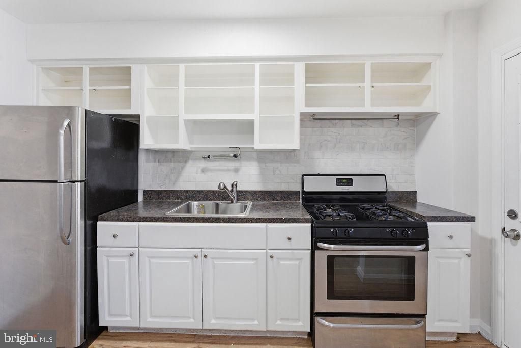 Image 9 of property listing at 6814 GOUGH ST, Baltimore, MD 21224