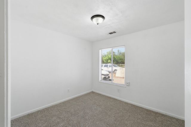 710 W Wren Drive, Visalia, CA 93291