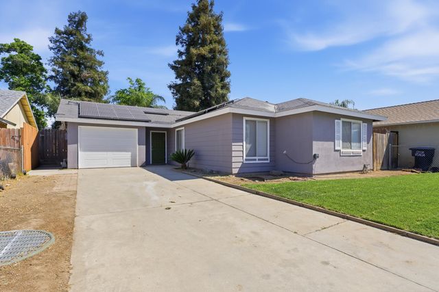 710 W Wren Drive, Visalia, CA 93291