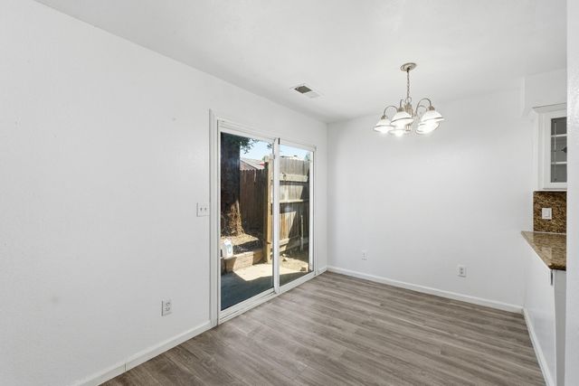 710 W Wren Drive, Visalia, CA 93291