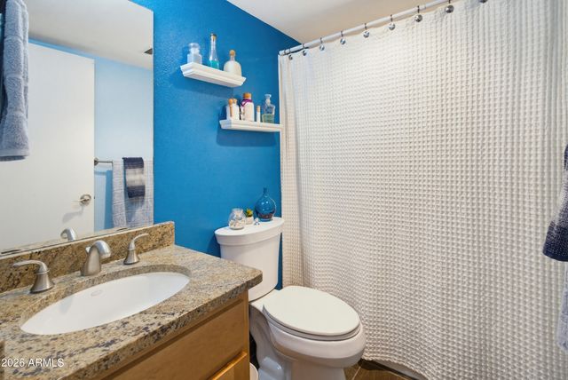 4704 E PARADISE VILLAGE Parkway N 303, Phoenix, AZ 85032