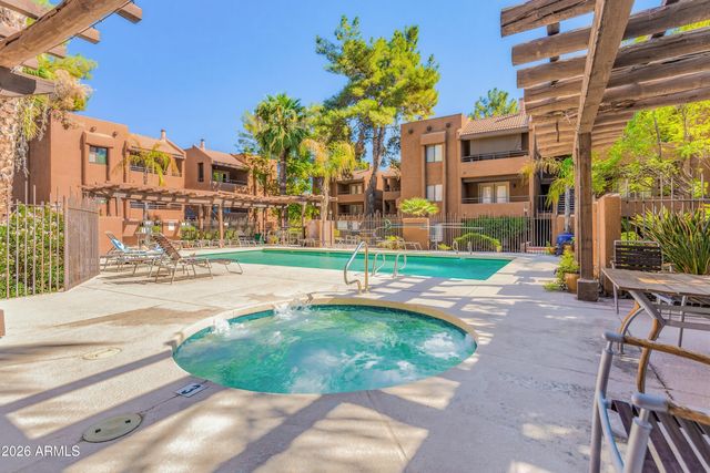 4704 E PARADISE VILLAGE Parkway N 303, Phoenix, AZ 85032