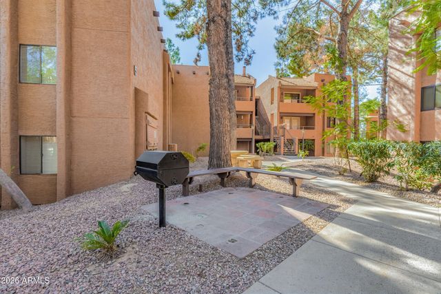 4704 E PARADISE VILLAGE Parkway N 303, Phoenix, AZ 85032