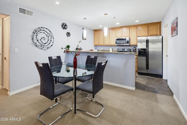 4704 E PARADISE VILLAGE Parkway N 303, Phoenix, AZ 85032