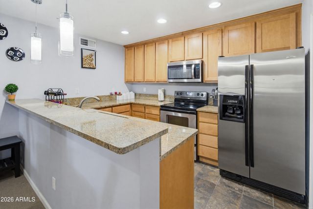 4704 E PARADISE VILLAGE Parkway N 303, Phoenix, AZ 85032