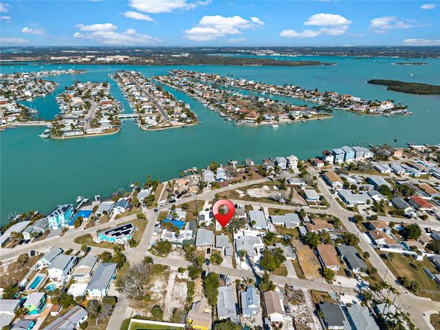 13313 2ND STREET E, Madeira Beach, FL 33708