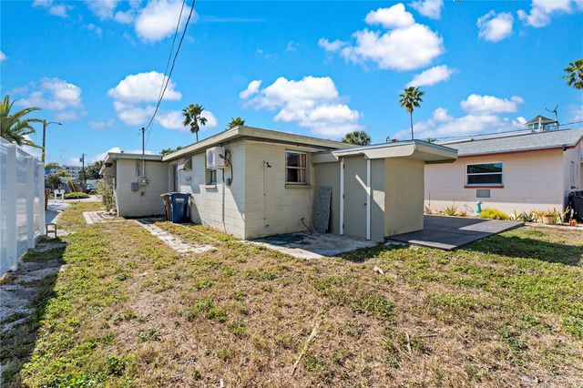 13313 2ND STREET E, Madeira Beach, FL 33708