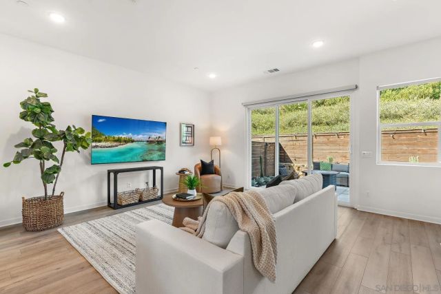 10422 Harlow Circle 50, San Diego, CA 92108