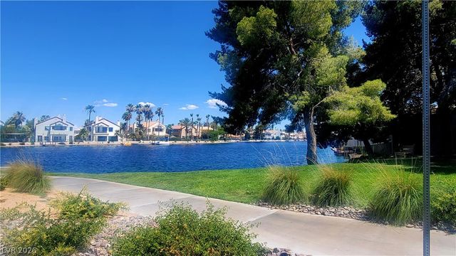 2513 Huber Heights Drive, Las Vegas, NV 89128
