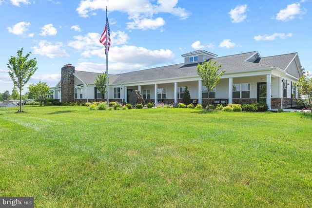 189 UPLAND CT, North Wales, PA 19454