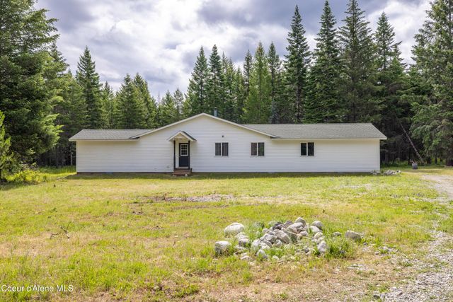 8924 E Black Bear RD, Athol, ID 83801